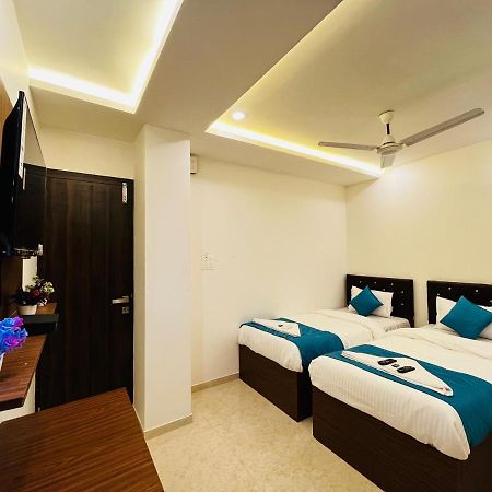 Welcome Vista Navi Mumbai Esterno foto
